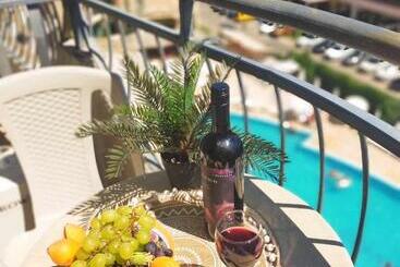 Отель Sunrise Studio Grenada