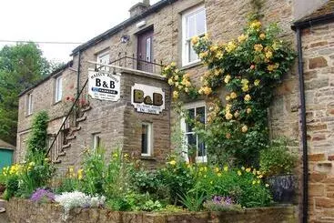 مبيت وإفطار Hazels Roost