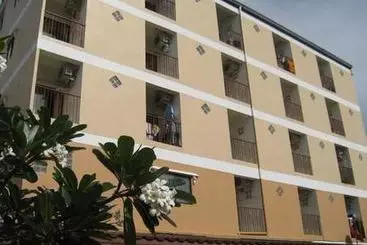 בית מלון כפרי Chaba Garden Resort & Service