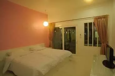 בית מלון כפרי Clear House Phuket