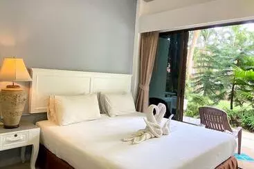 Hotel Garden Home Kata