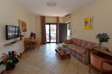 בית מלון כפרי Miramare Residence