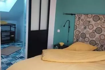 Aamiaismajoitus (B&B) En Pleine Campagne, Proche Du Mans   Chambre D Hôtes