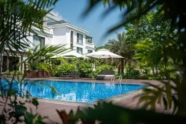 هتل آپارتمان The Five Villas & Resort Ninh Binh