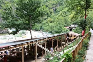 Pension Bee Eco Guest House