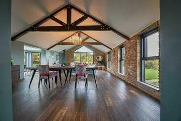 Pensiune Woodland Barn