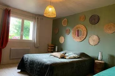 Aamiaismajoitus (B&B) A La Mare Du Vieux Chêne