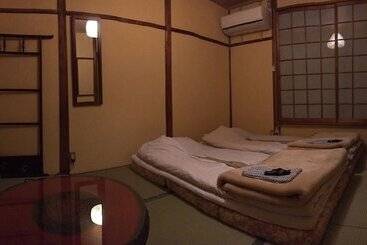 Rakucho Ryokan