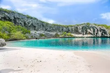 هتل Gems At Paradise Beach