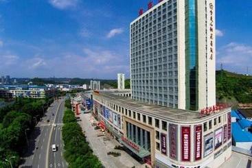 Отель GreenTree Eastern Yichang Jindongshan