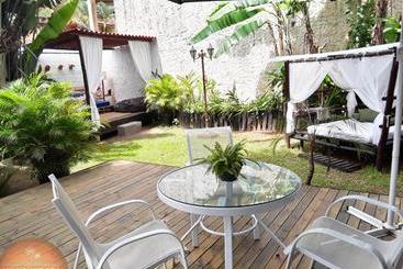 هتل Villa Miracá Guest House