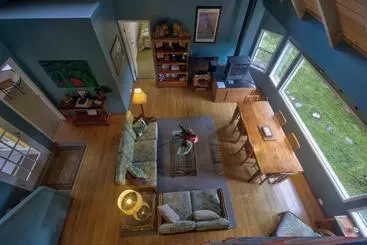 ツーリストアパートメント Ohana House