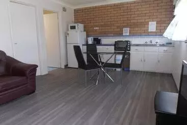 Жильё для туристов Top Of The Lake Units