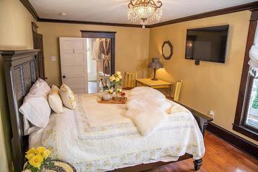 住宿加早餐  Red Gate Inn