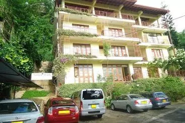 Hotel Nature Walk Resort