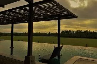 호텔 The Farmhouse At Polo Escape