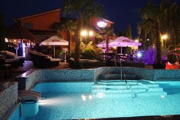 پانسیون Rixo`s Guesthouse