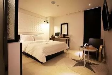 Hôtel Yein