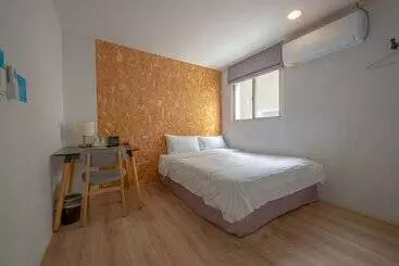 Light Hostel