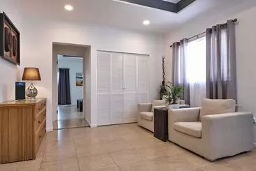 Turistihuoneistot Little Paradise