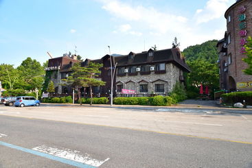 Пансион Honeymoon House