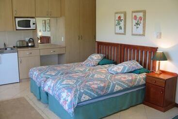 Апартаменты Ascot Gardens Self Catering
