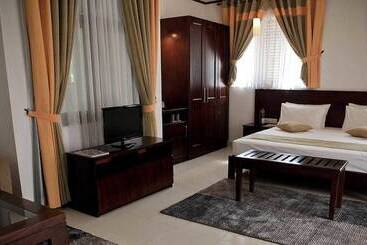 فندق Lavendish Okrin