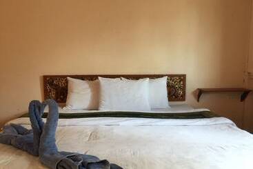 בית מלון כפרי Sritrang