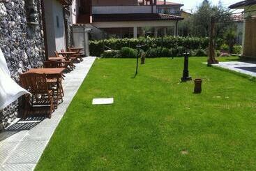 酒店 Il Casale Del Giglio