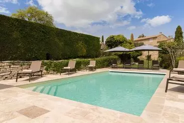 בית מלון כפרי Mas Des Romarins, The Originals Relais