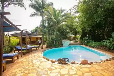 Отель 2 Friends Guest House