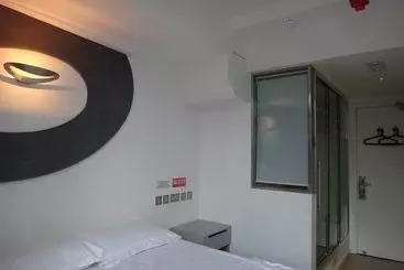 Panda S Hostel  Elegant