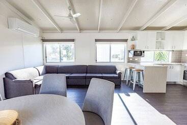 Отель Nrma Halls Gap Holiday Park