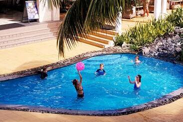 Return To Paradise Resort And Spa