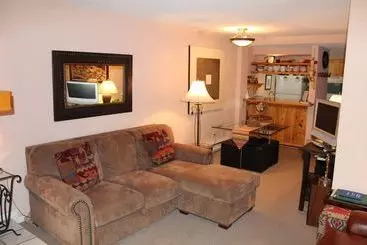 בית מלון כפרי Fallridge At Vail