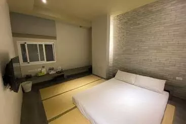 Kiwi Express Hotel Taichung Station Ii