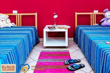 דירות לתיירים Livingapple