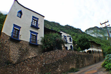 فندق Hacienda Del Río Batopilas