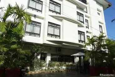 Szálloda Ipil Suites Puerto Princesa