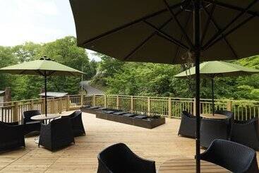 Otel Niseko Konbu Onsen Tsuruga Moku No Sho