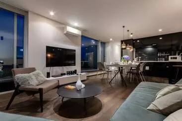 דירה Kira Kira Suites By H2 Life