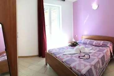 ツーリストアパートメント Residence Le Azalee & Spa