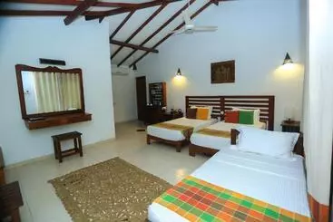 Hotel Royal Retreat, Sigiriya 5 Mins To Sigiriya Rock