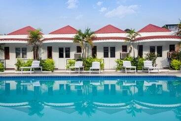 فندق Flushing Meadows Resort