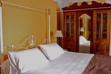 פנסיון Fairview Historic Homestead