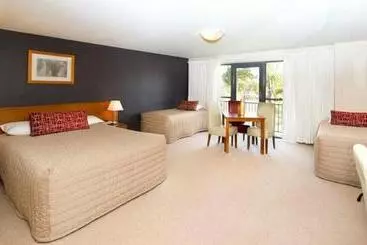 Berry Village Boutique Motel