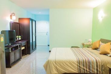 Hotel Nam Talay Resort