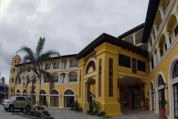 Planta Centro Bacolod Hotel & Residences