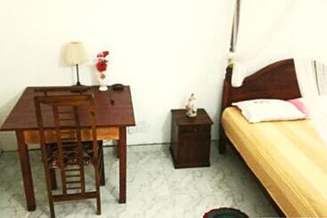 Bed and Breakfast Banana Leaf Garden