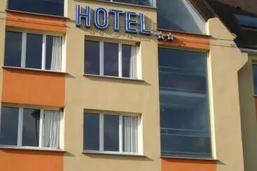 Brit Hotel Confort Gien